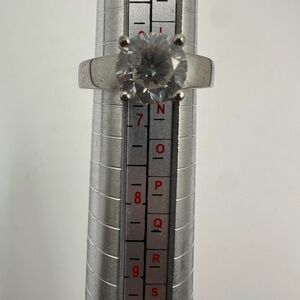 Elegant Silver and CZ Women's Ring Size 6